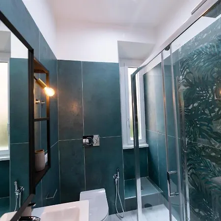 Catone Luxury فندق مبيت وإفطار