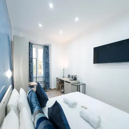 Catone Luxury 4*