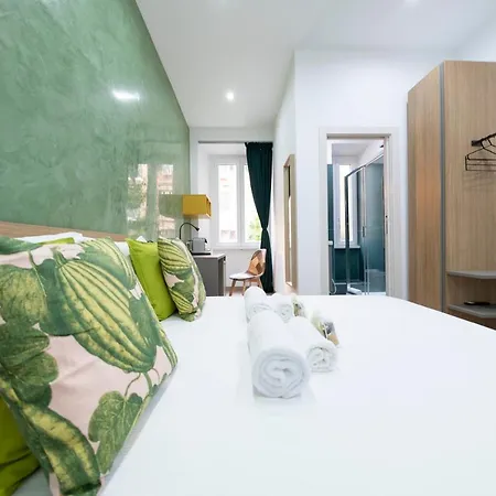 Alojamento de Acomodação e Pequeno-almoço Catone Luxury 4*