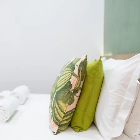 Alojamento de Acomodação e Pequeno-almoço Catone Luxury Roma