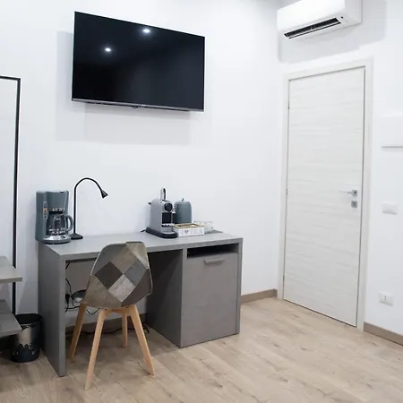 Catone Luxury ベッド・アンド・ブレックファスト ローマ